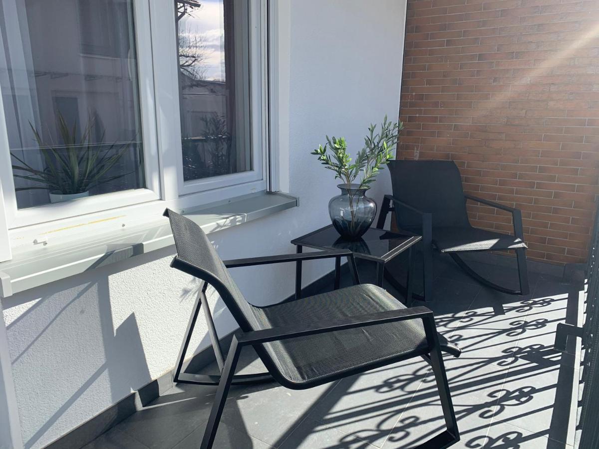 Prime Host Balcony Apartment Карлсруэ Экстерьер фото